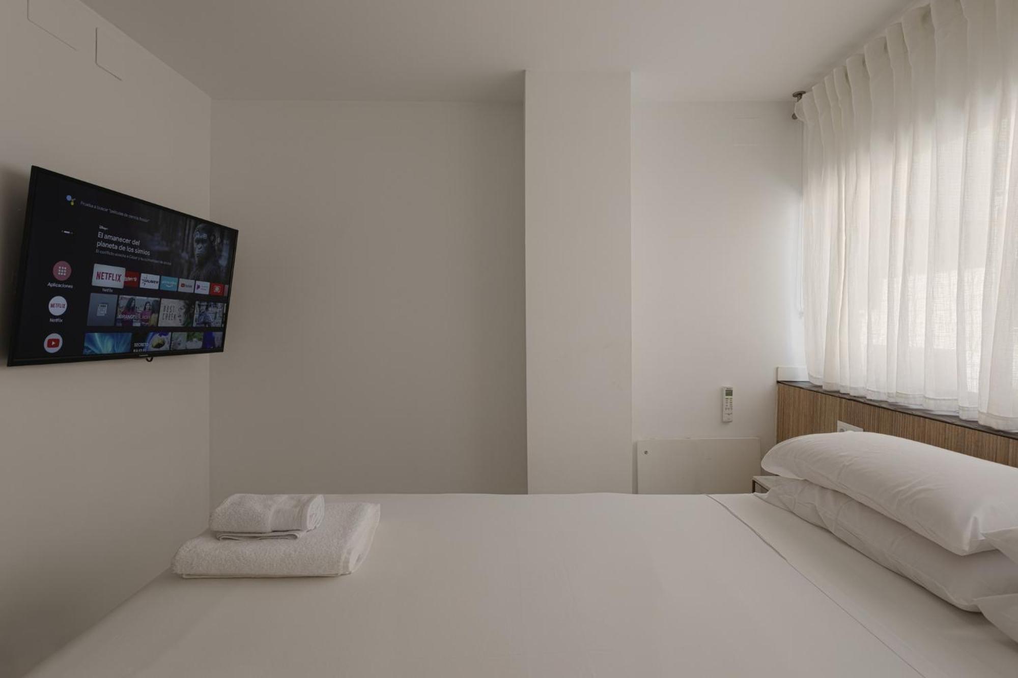 Beach Malagueta By Caleta Homes Málaga Eksteriør bilde
