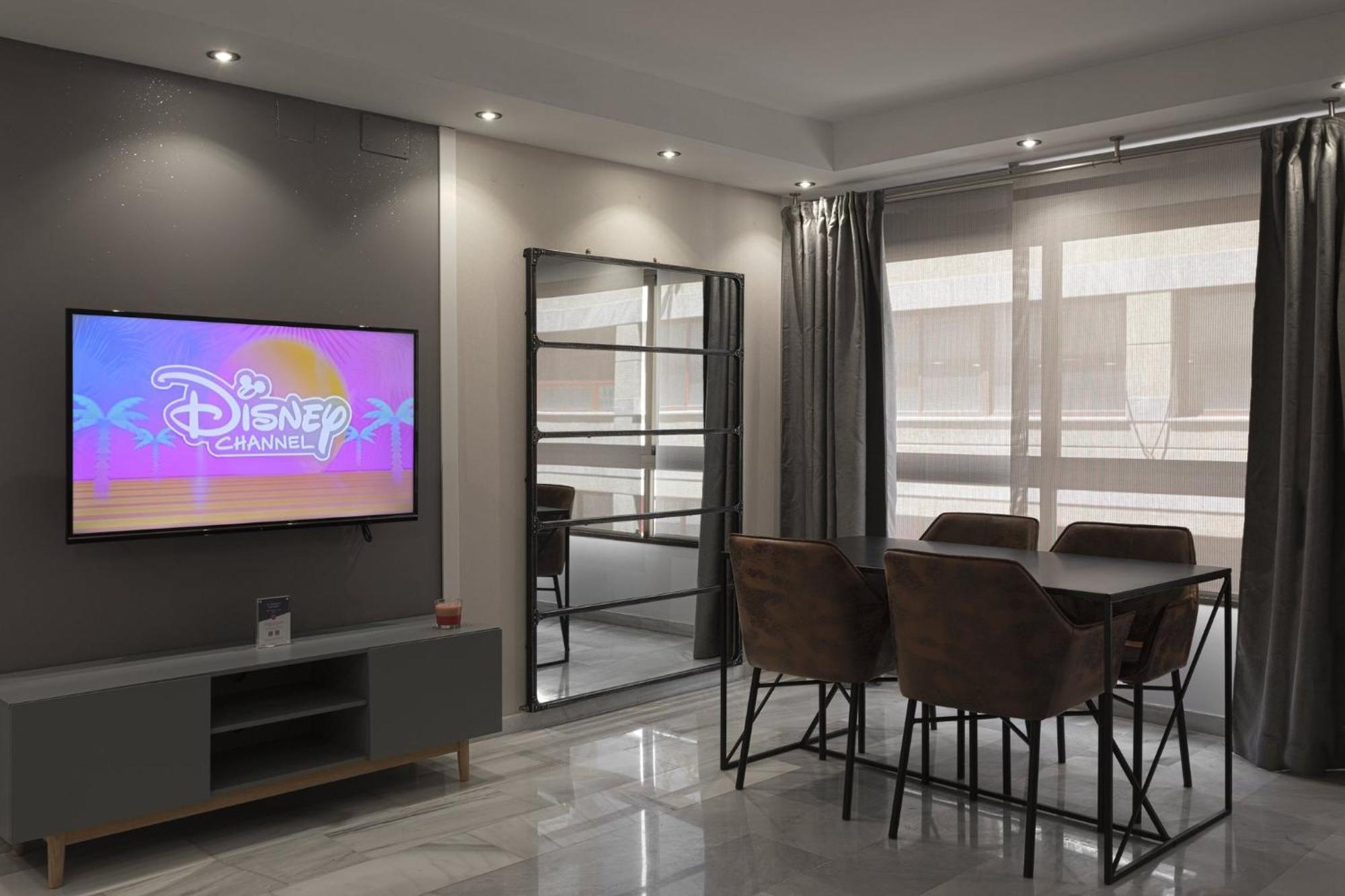 Beach Malagueta By Caleta Homes Málaga Eksteriør bilde